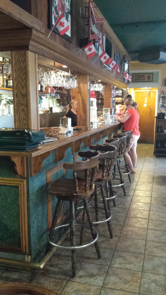 Vibe, Russell Restaurant