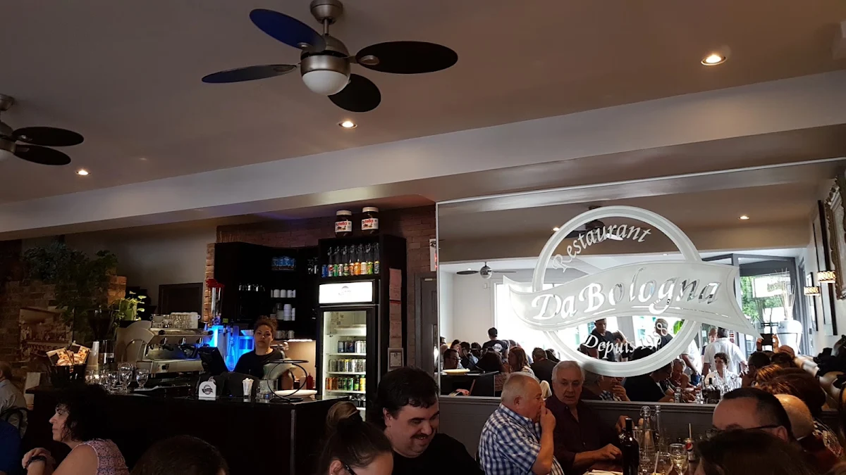 Vibe, Da Bologna Pizzeria