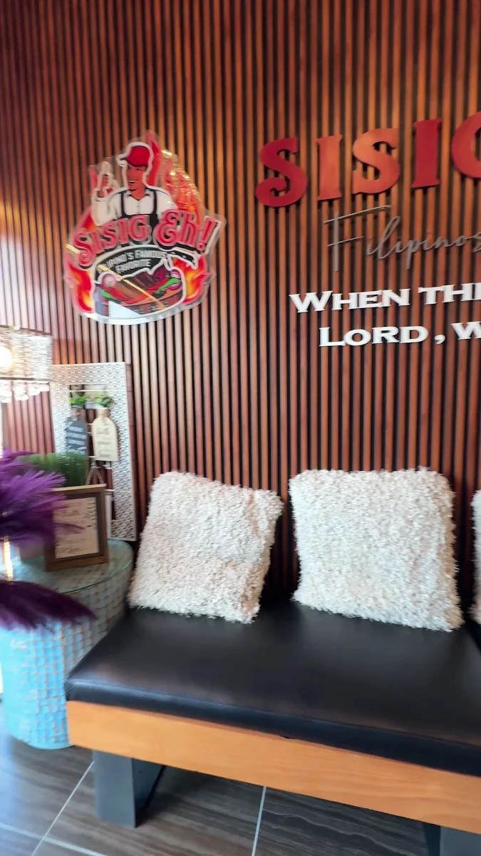 Vibe, Sisig Eh! CAFE