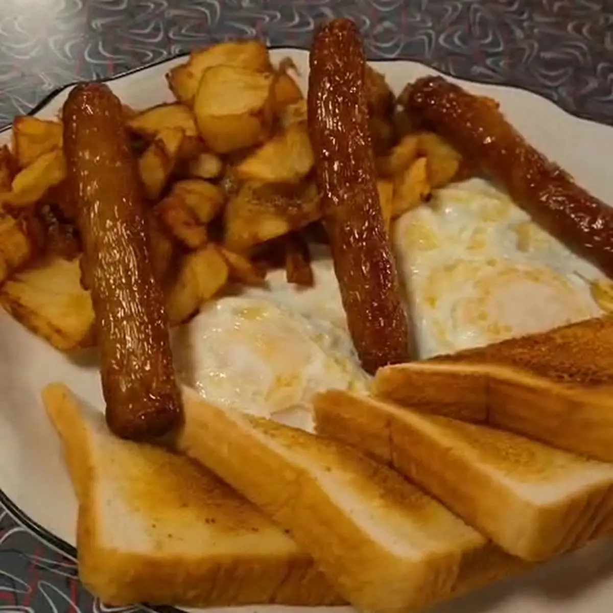 Food & drink, Hi-Lite Restaurant