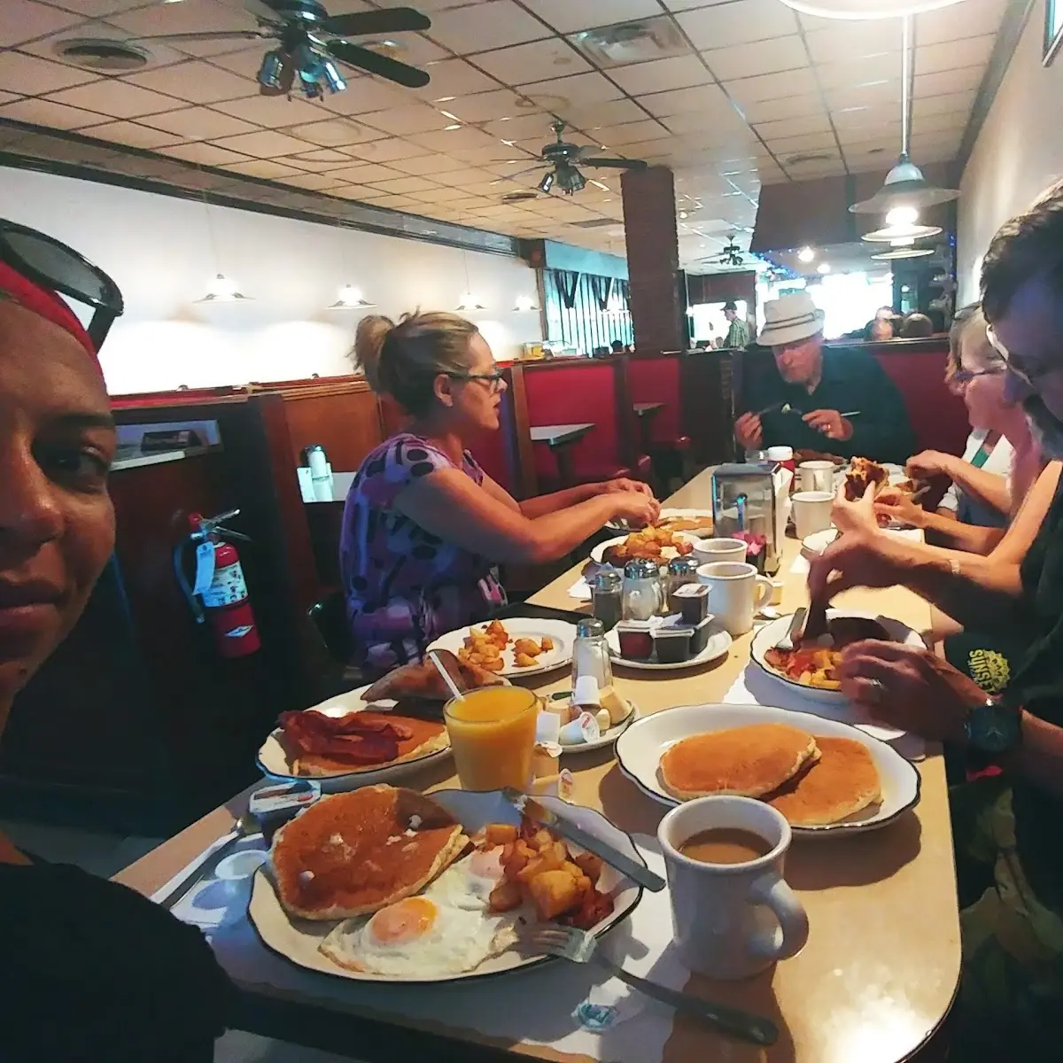 Food & drink, Hi-Lite Restaurant