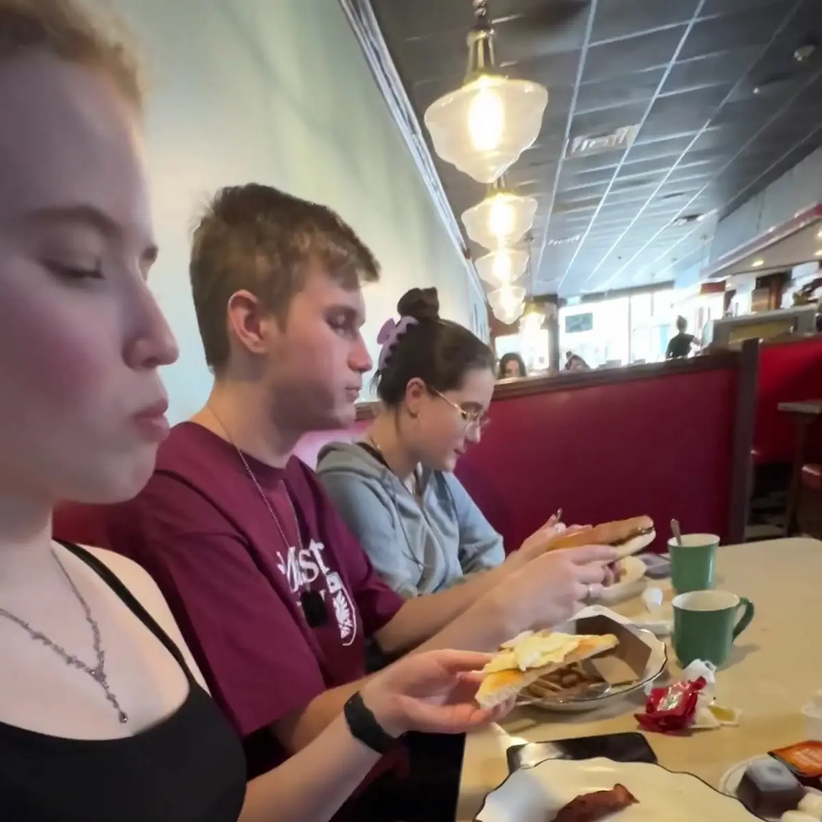 Vibe, Hi-Lite Restaurant