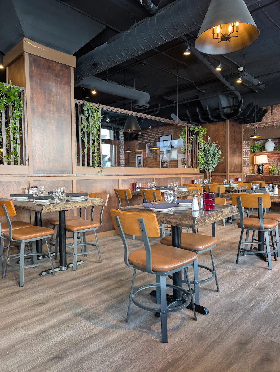 Vibe, Toscana Italian Grill on 10th