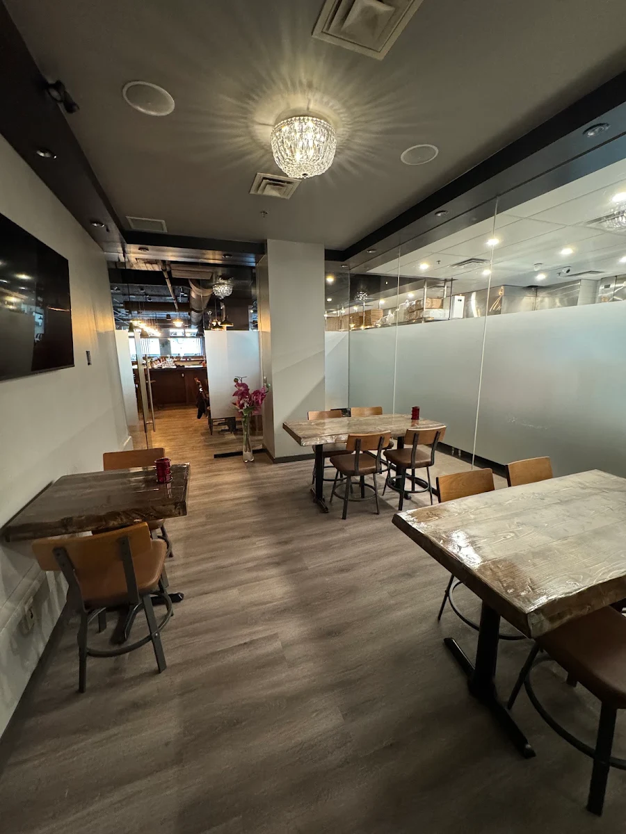 Vibe, Toscana Italian Grill on 10th