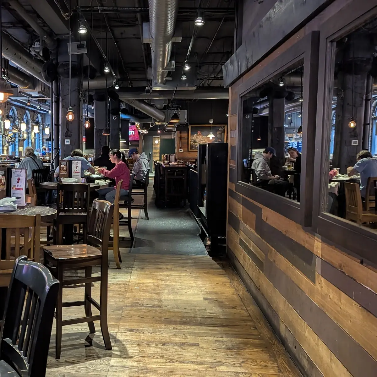 Vibe, Jack Astor's Bar & Grill Front Street