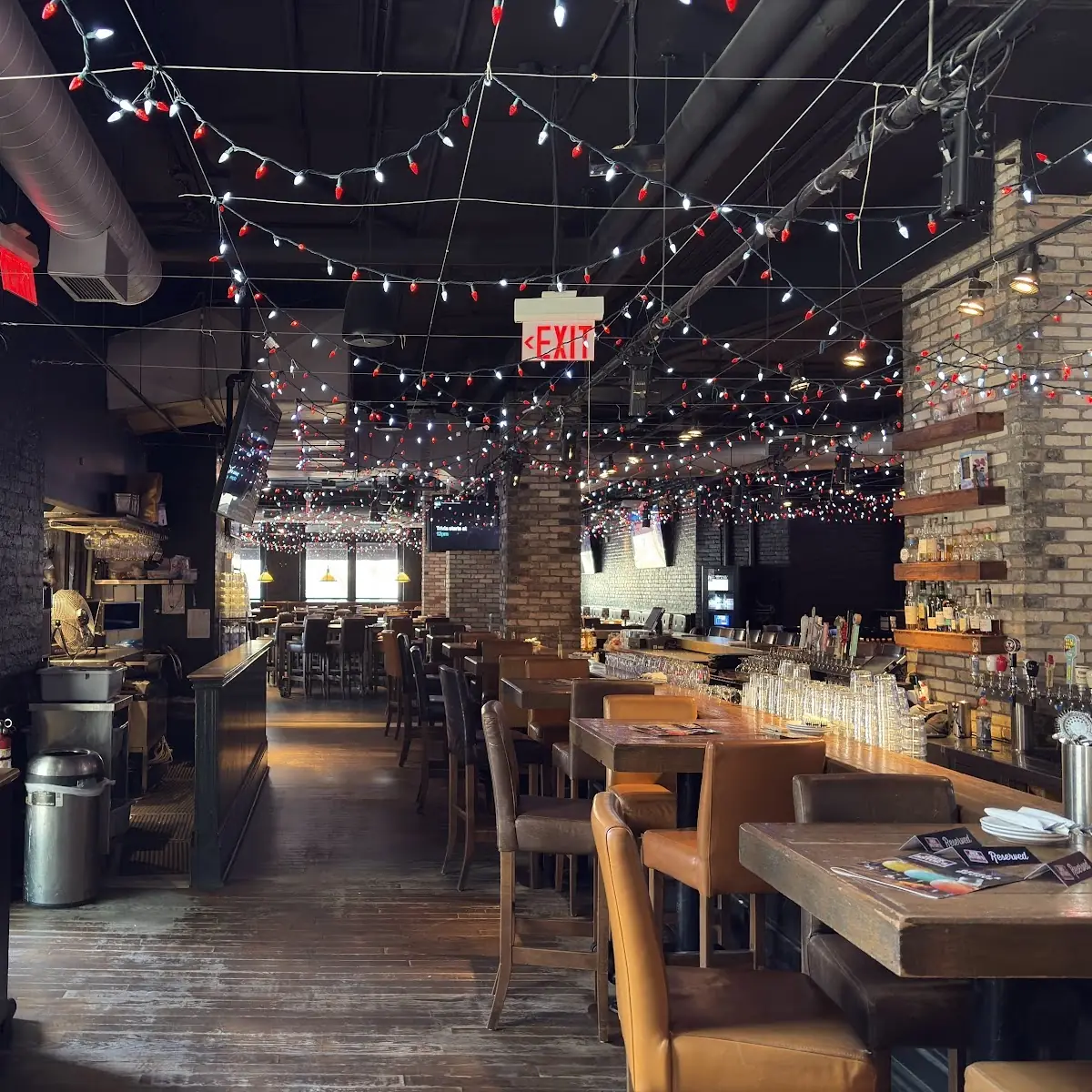 Vibe, Jack Astor's Bar & Grill Front Street