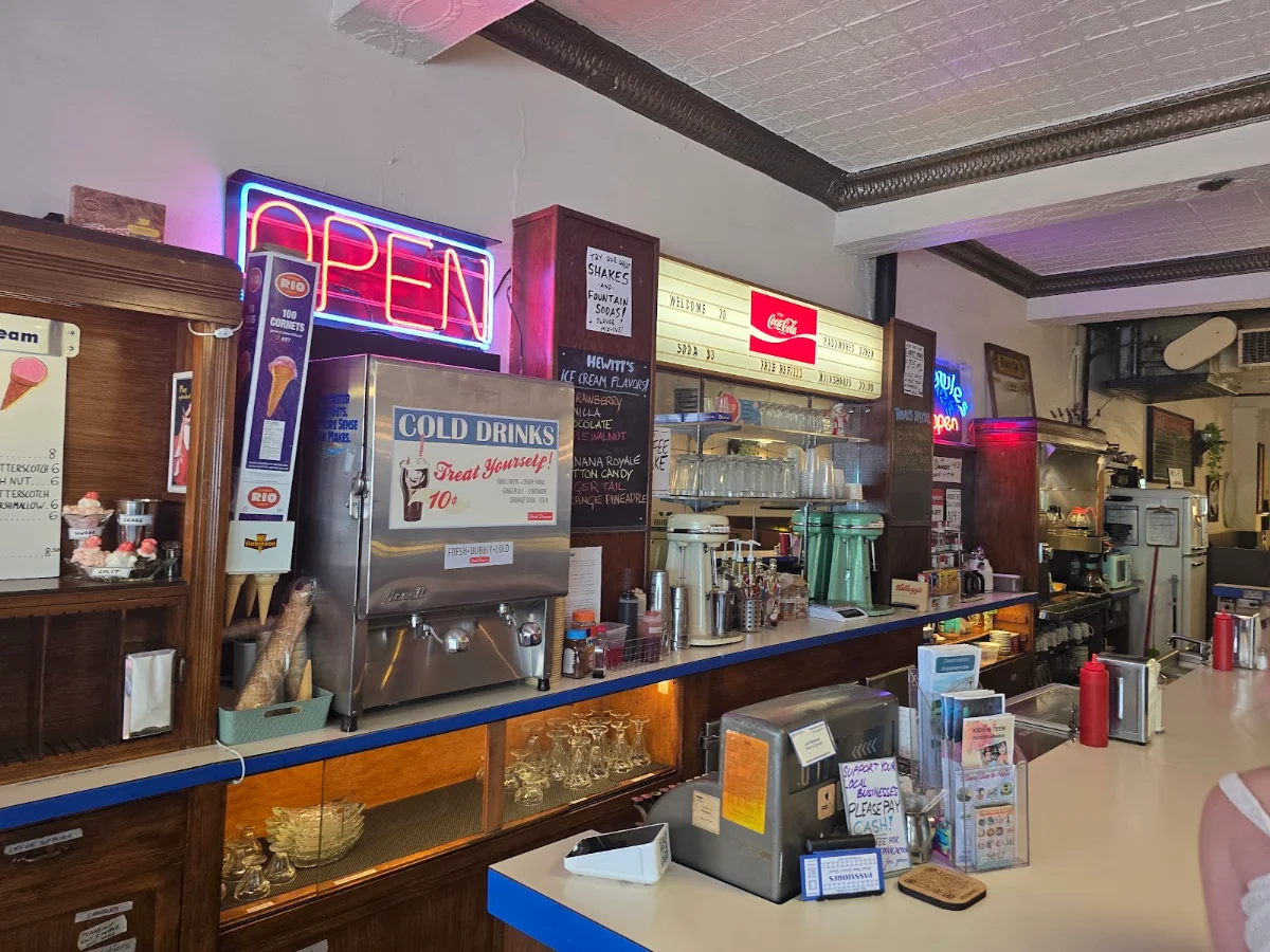 Vibe, Passmores Diner