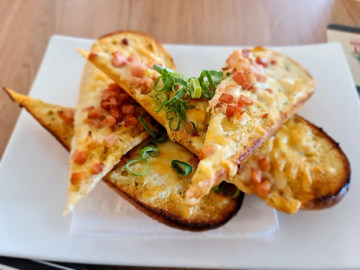 Food & drink, Maroochy Bridge Hotel