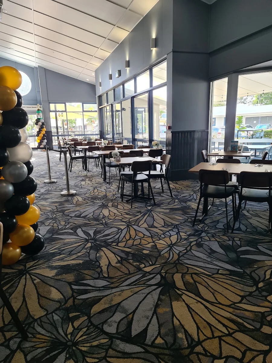 Vibe, Maroochy Bridge Hotel