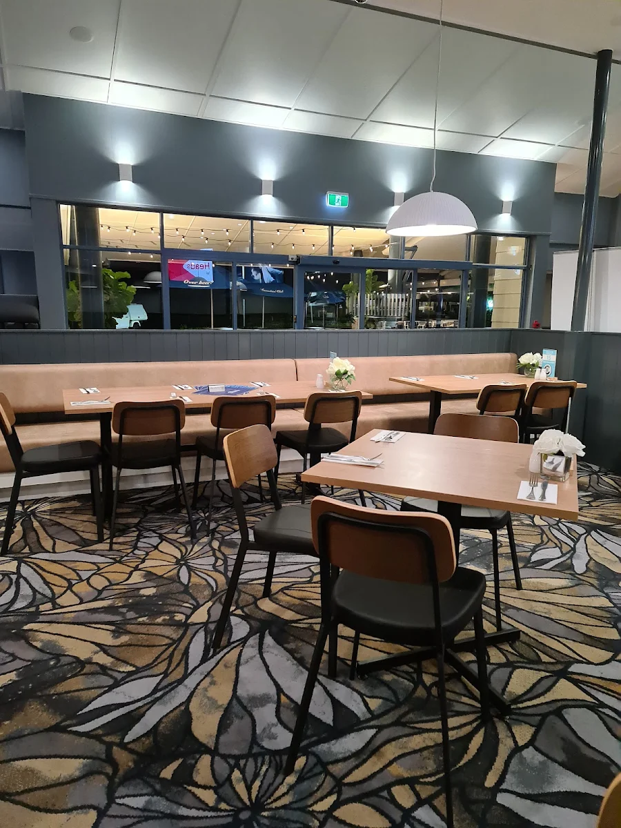 Vibe, Maroochy Bridge Hotel