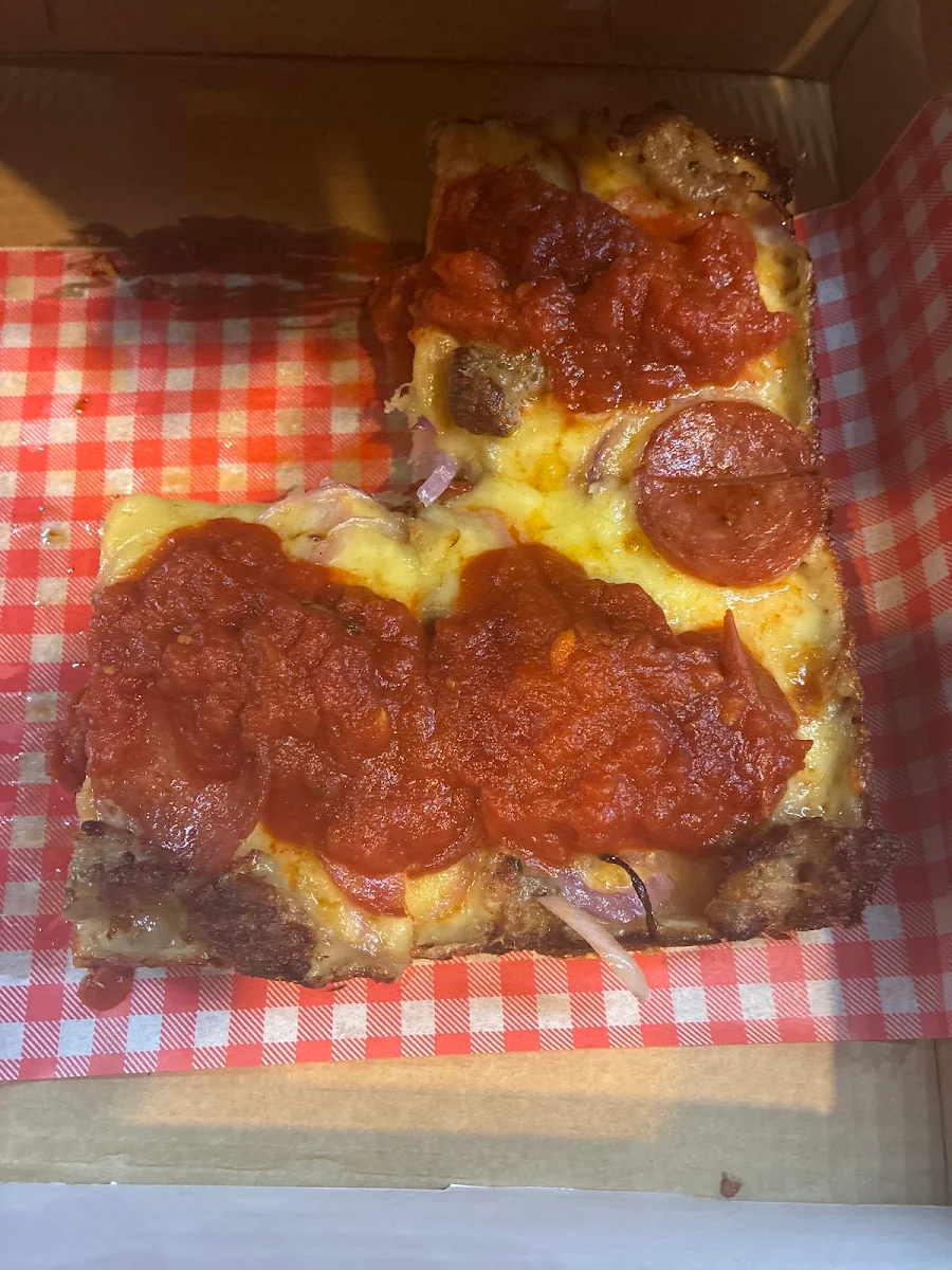 Food & drink, Lukey D's Detroit Style Pizza