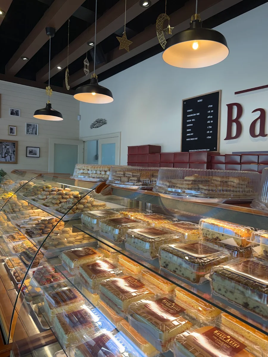 Vibe, Basir Azizi Bakery