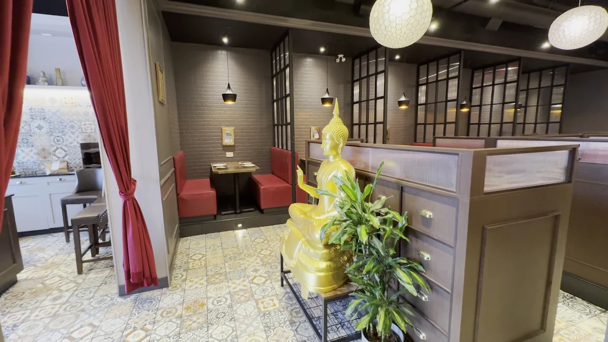 Vibe, Thairoomgrand York Mills