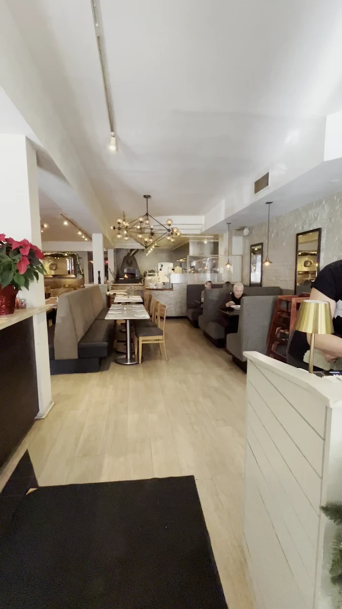 Vibe, IL FORNELLO on Danforth