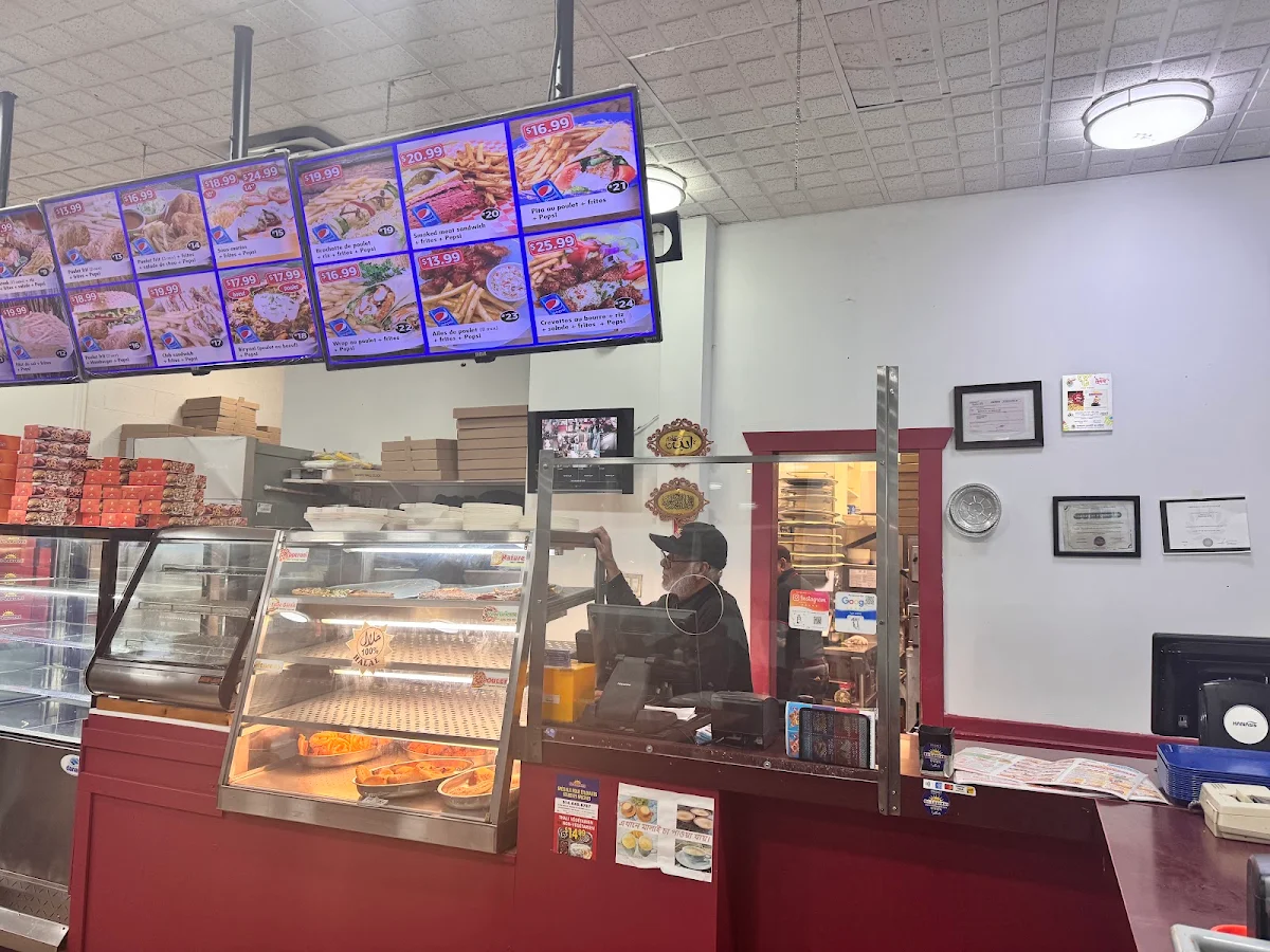 Vibe, Pizza Saint Laurent (Halal)