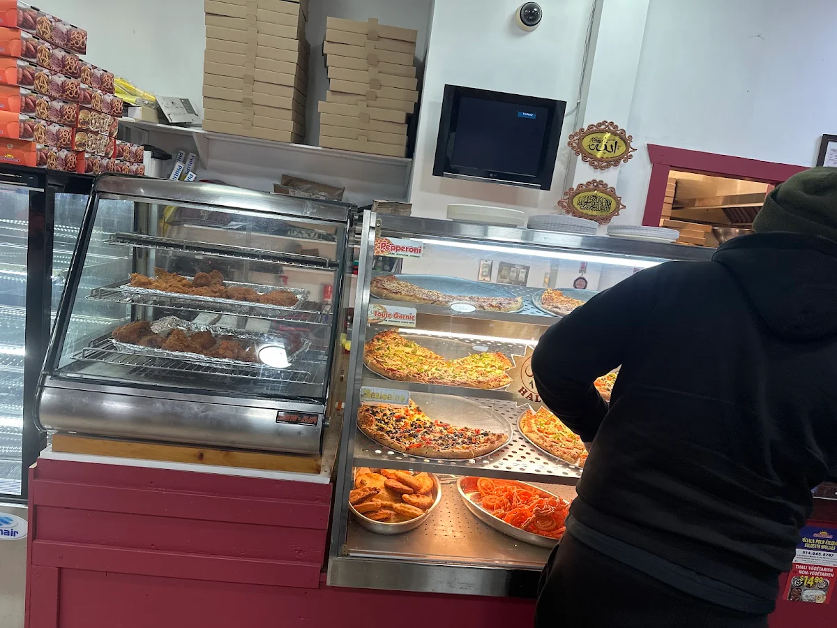 Vibe, Pizza Saint Laurent (Halal)