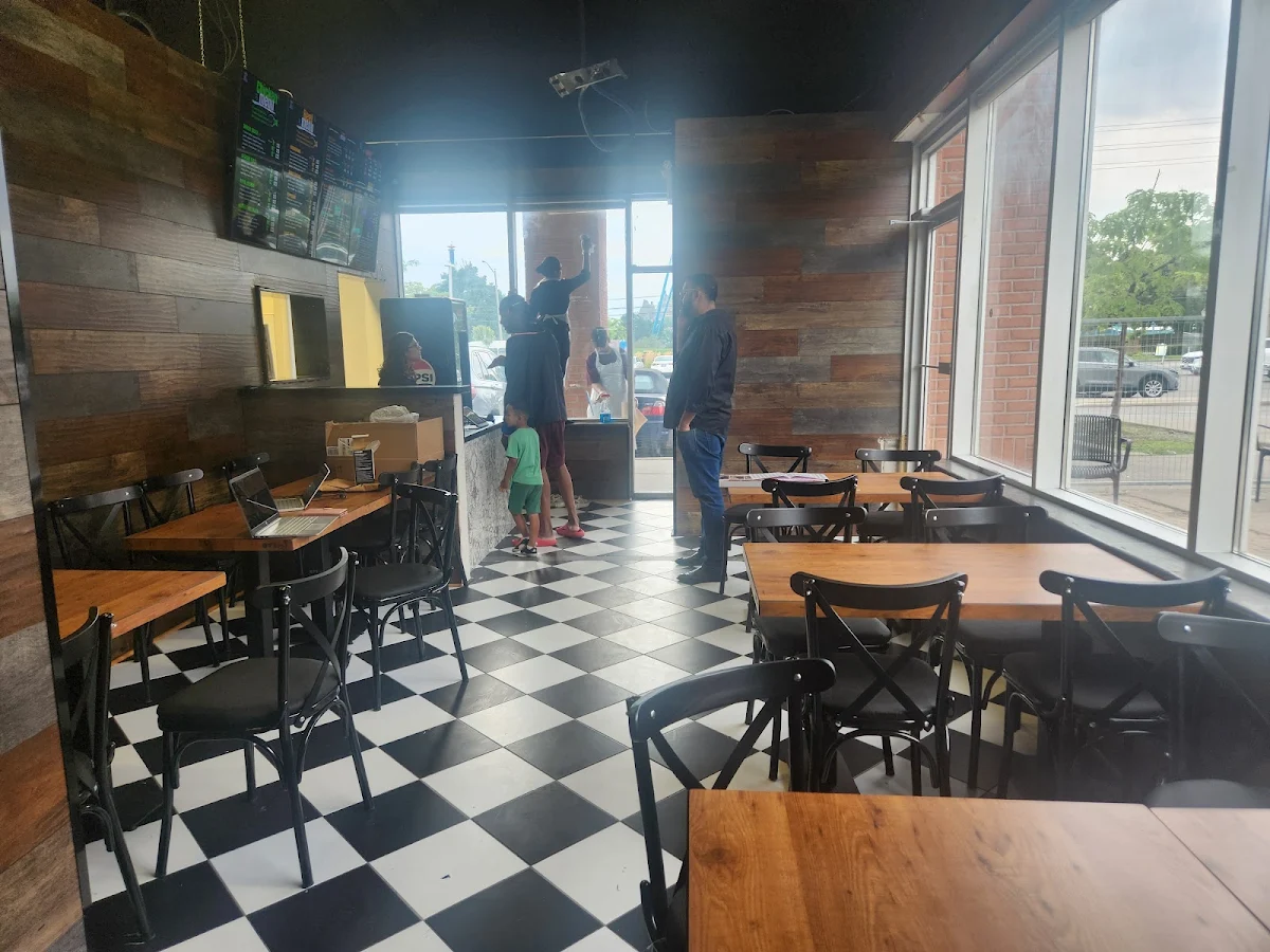 Vibe, Pizza Karachi