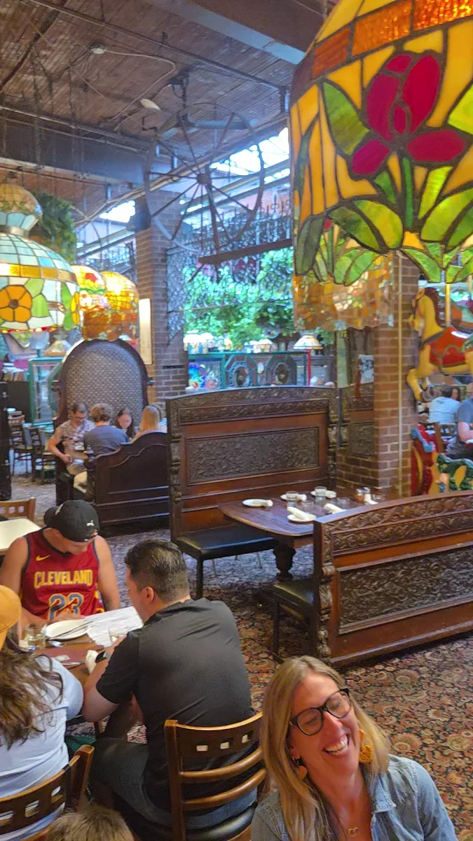Vibe, The Old Spaghetti Factory