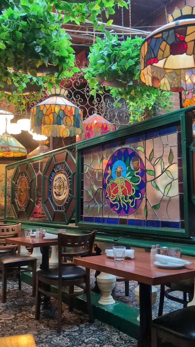 Vibe, The Old Spaghetti Factory