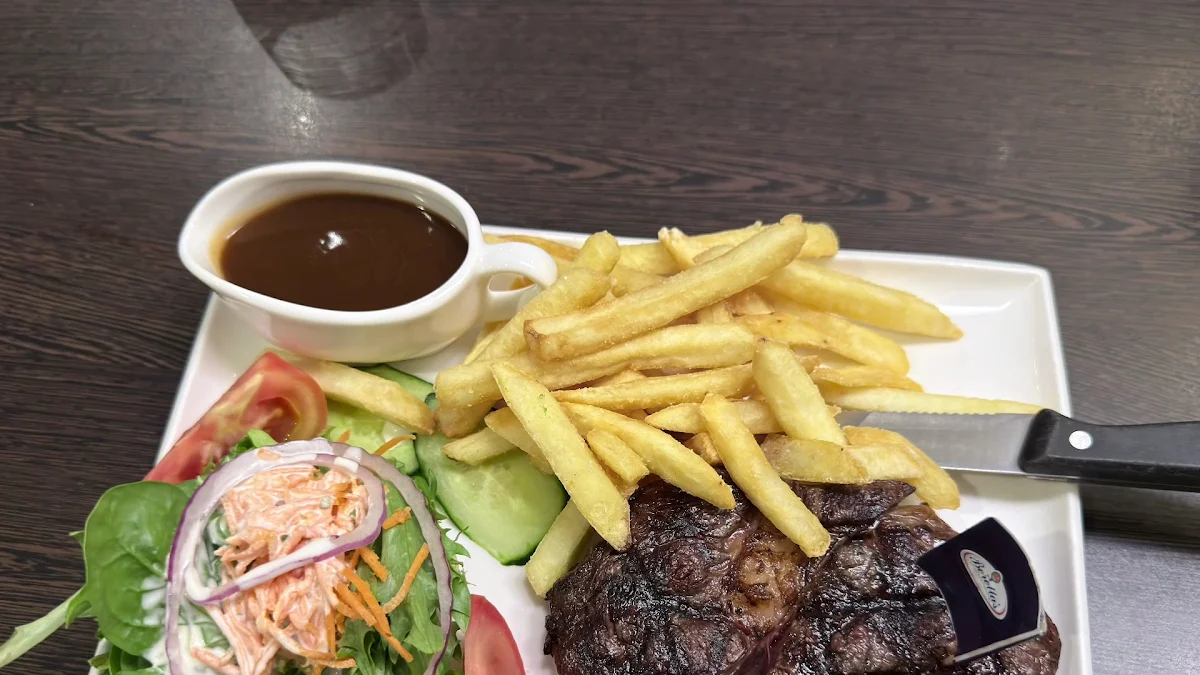 Food & drink, Beretta's Langwarrin Hotel