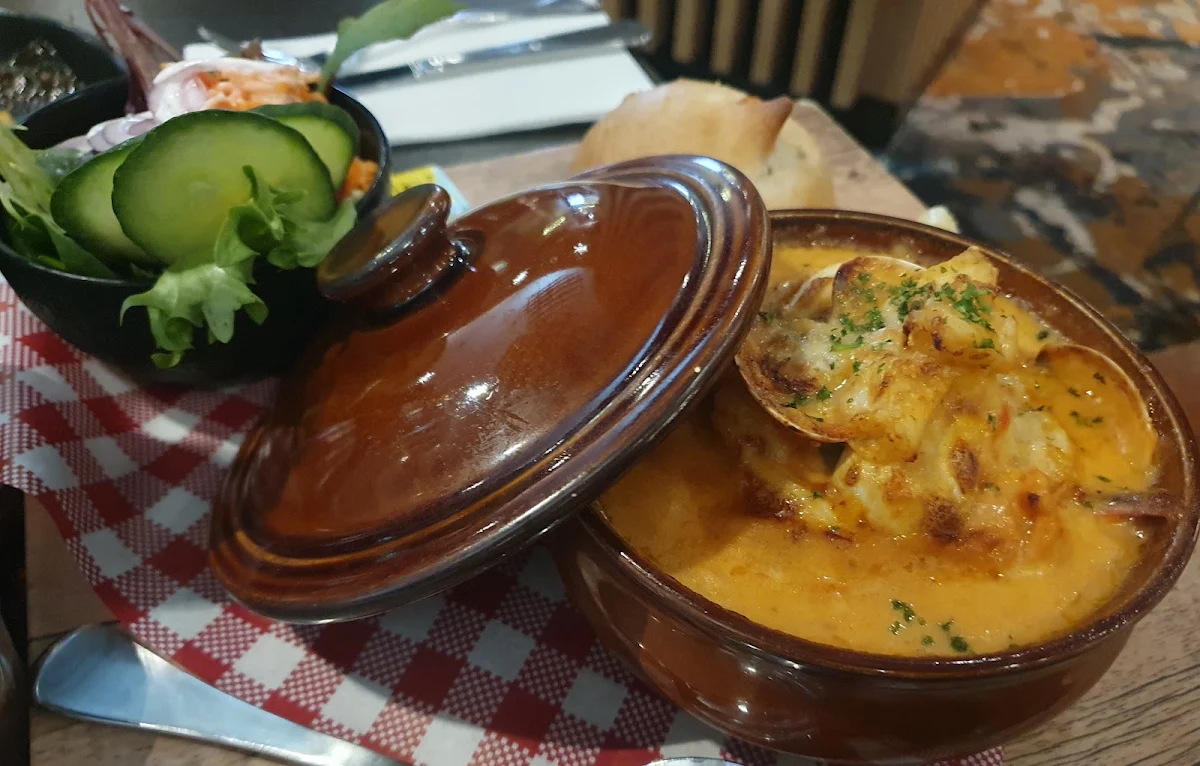 Food & drink, Beretta's Langwarrin Hotel