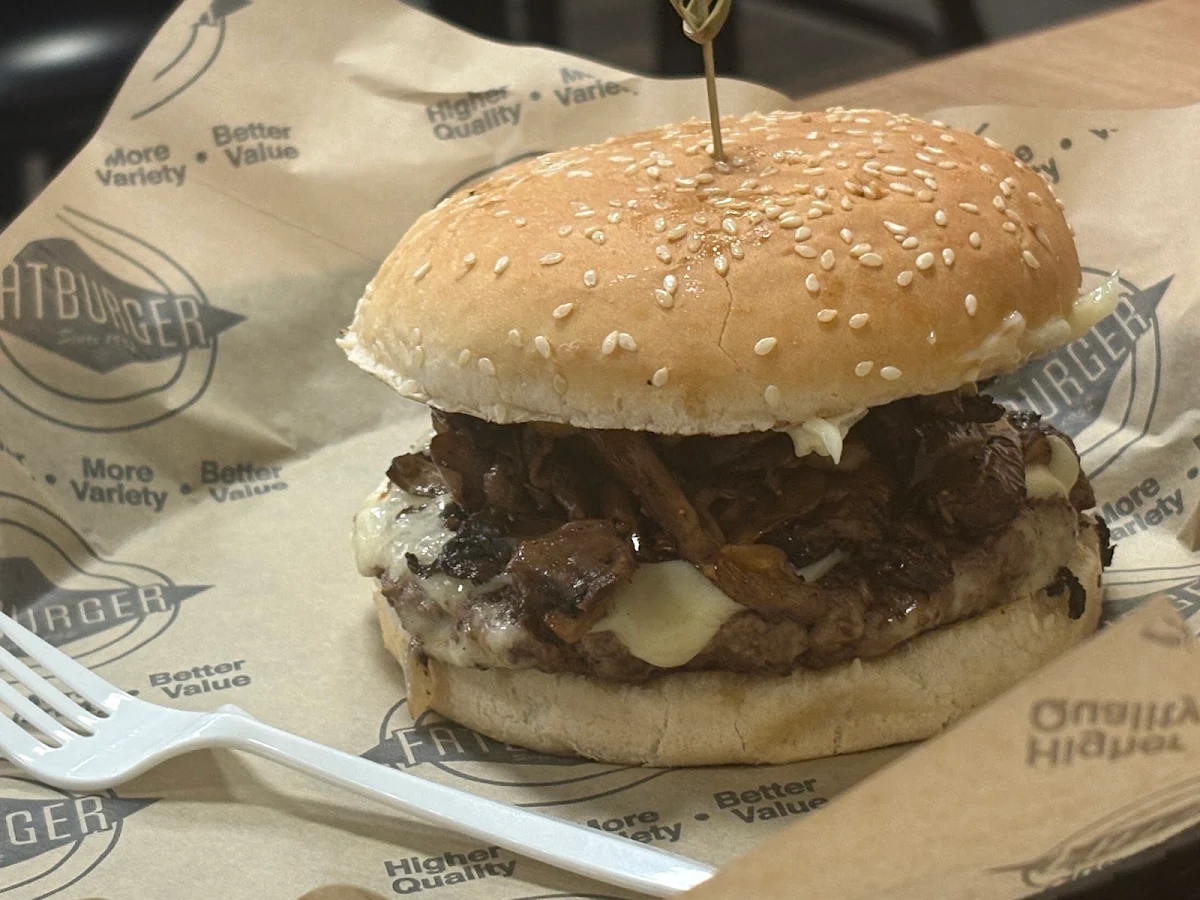 Food & drink, Fatburger Medicine Hat