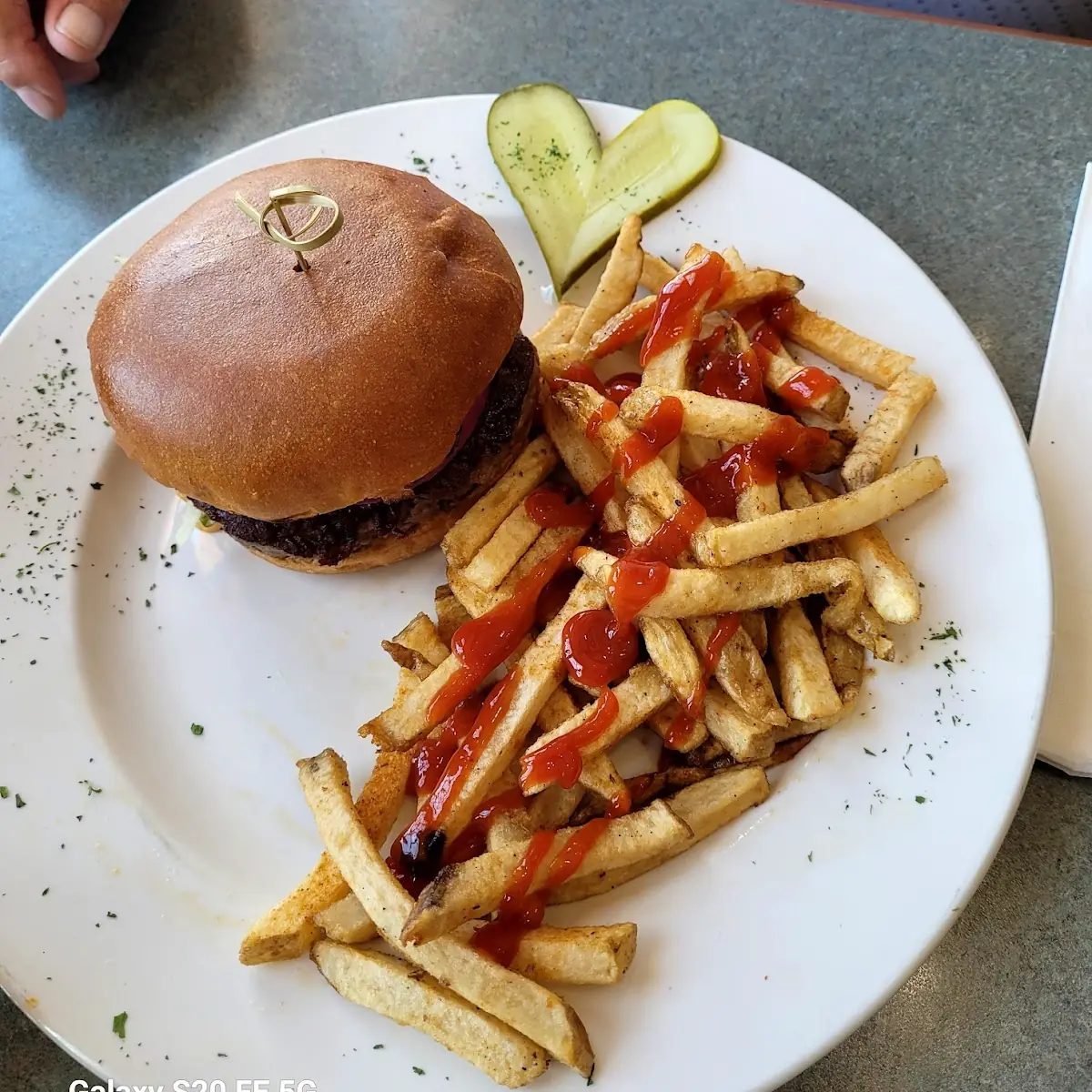 Food & drink, Sunridge Restaurant