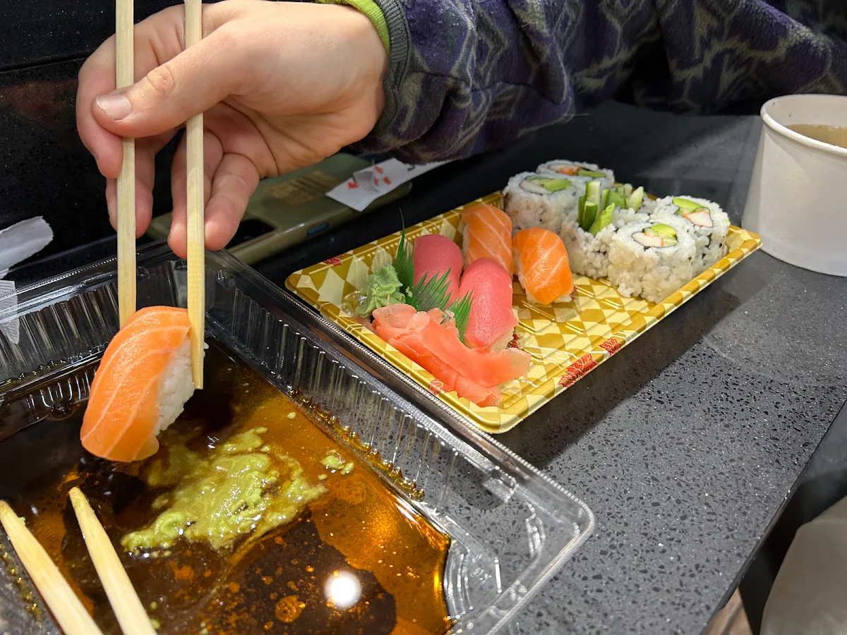 Food & drink, LUCKY SUSHI