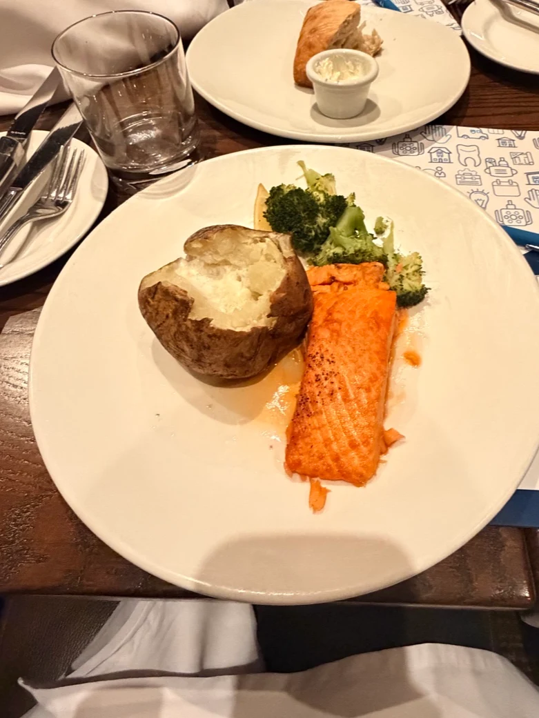 Food & drink, The Keg Steakhouse + Bar - Windsor Devonshire
