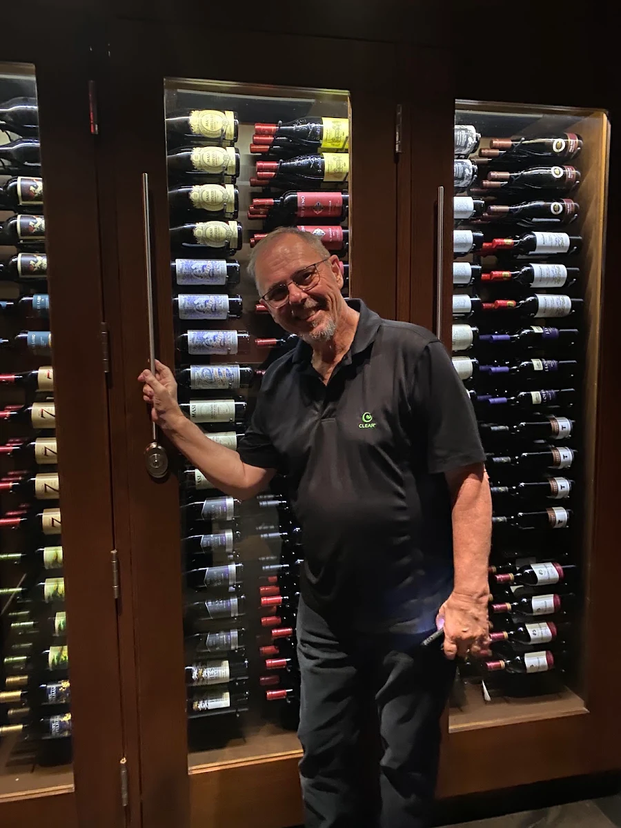 Vibe, The Keg Steakhouse + Bar - Windsor Devonshire