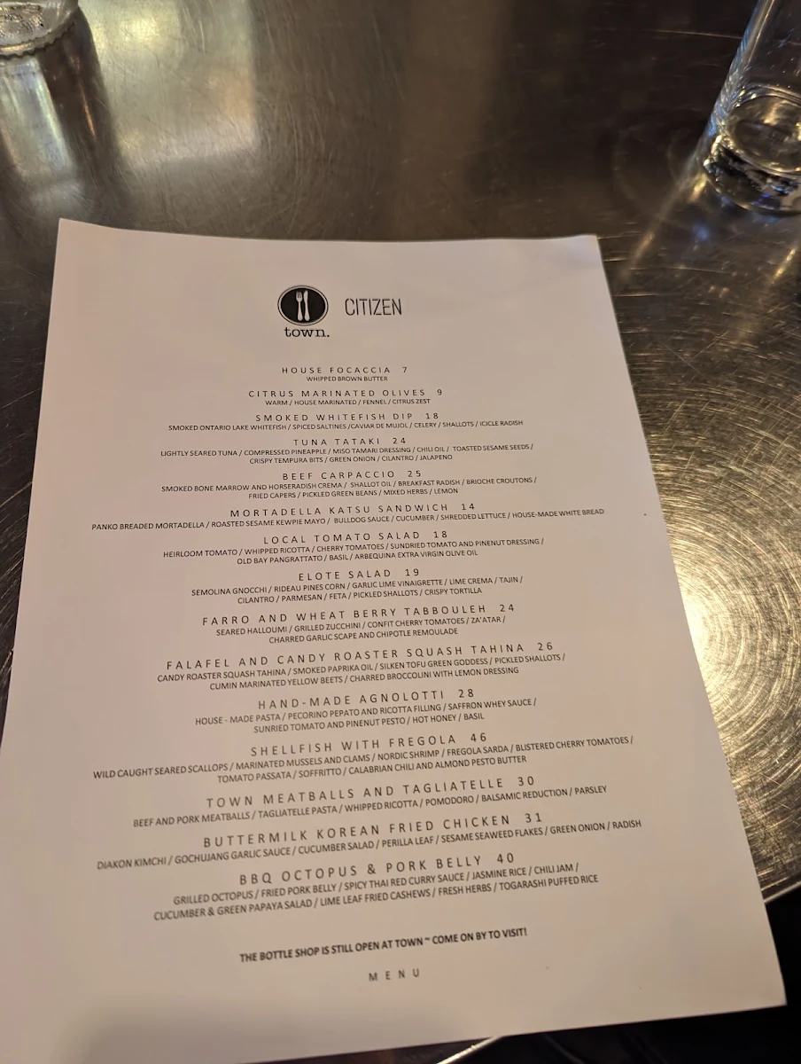 Menu, Town