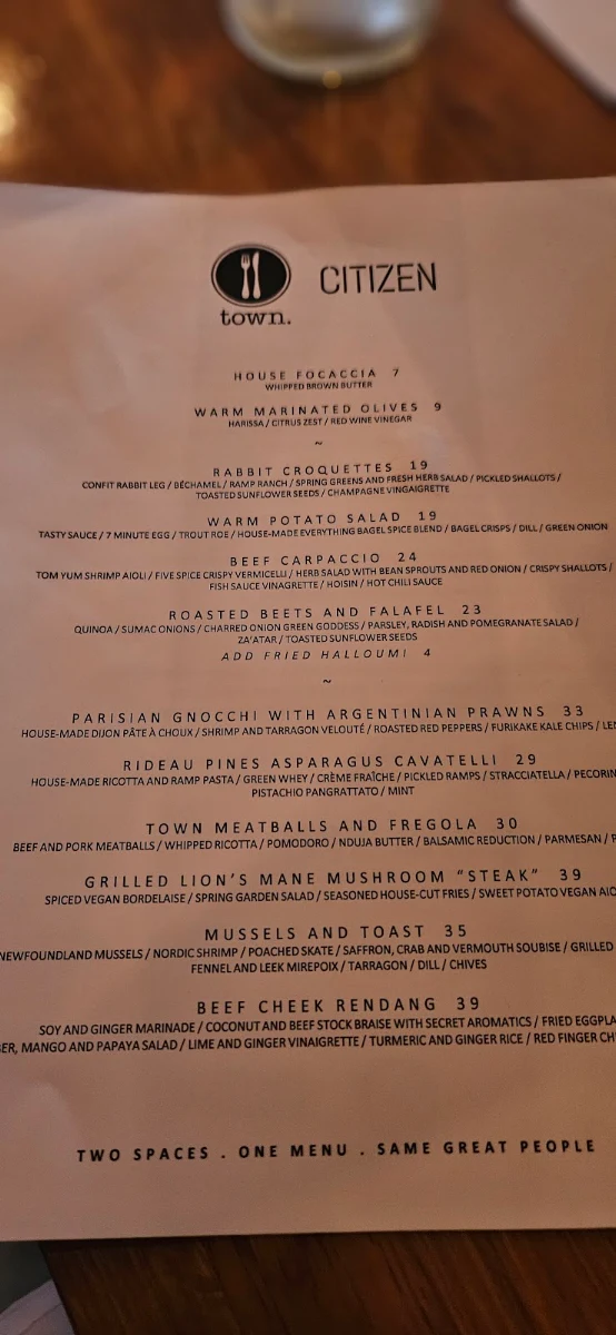 Menu, Town
