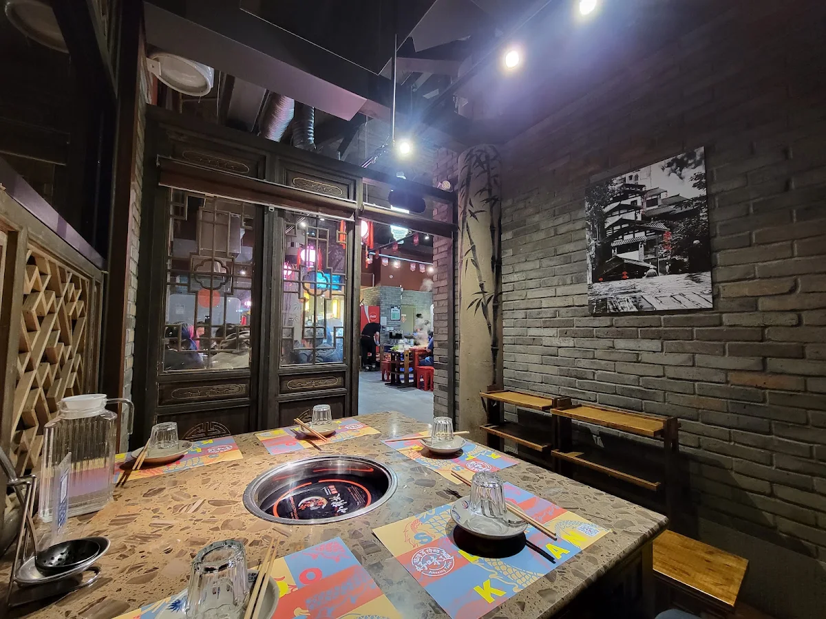 Vibe, Richmond Shoo Loong Kan Hotpot