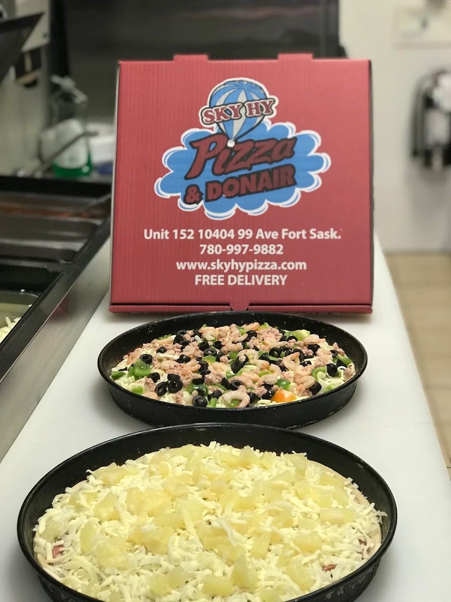 Food & drink, SkyHy Pizza & Donair