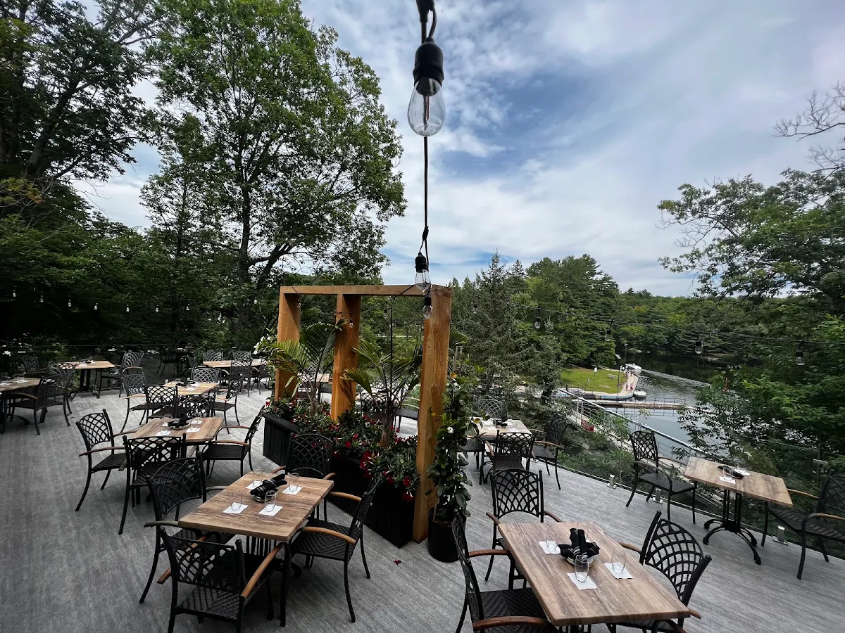 Vibe, Portside Fusion Restaurant