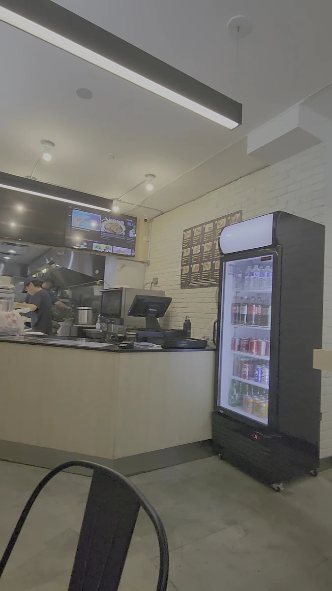 Vibe, Aristos Souvlaki & Gyros