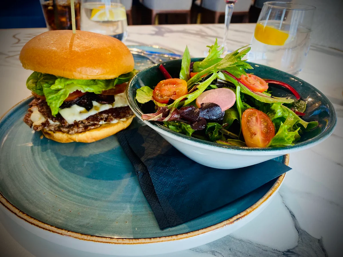 Food & drink photo 8