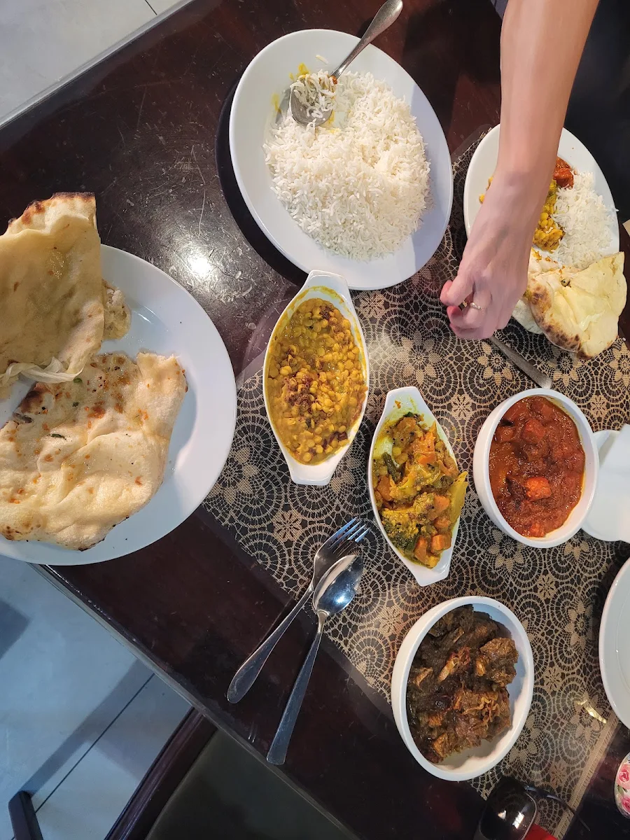 Food & drink, Hut-Bazaar
