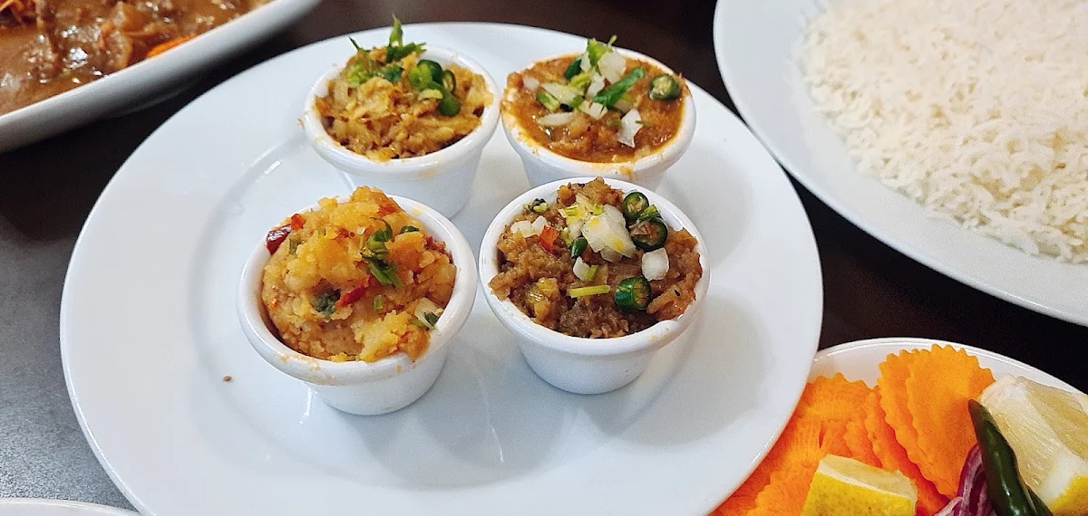 Food & drink, Hut-Bazaar