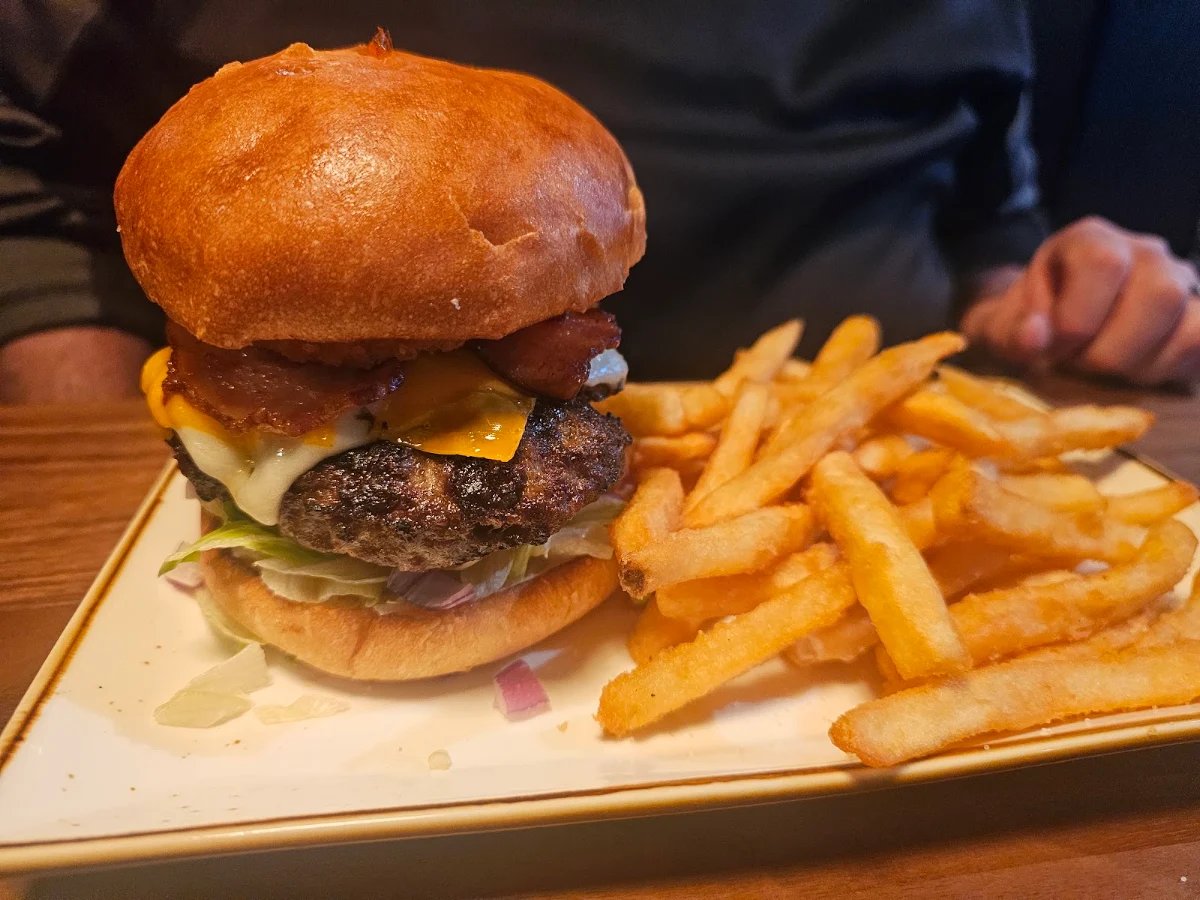 Food & drink, Piper Arms Guelph