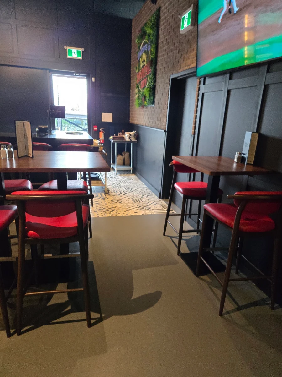 Vibe, Piper Arms Guelph