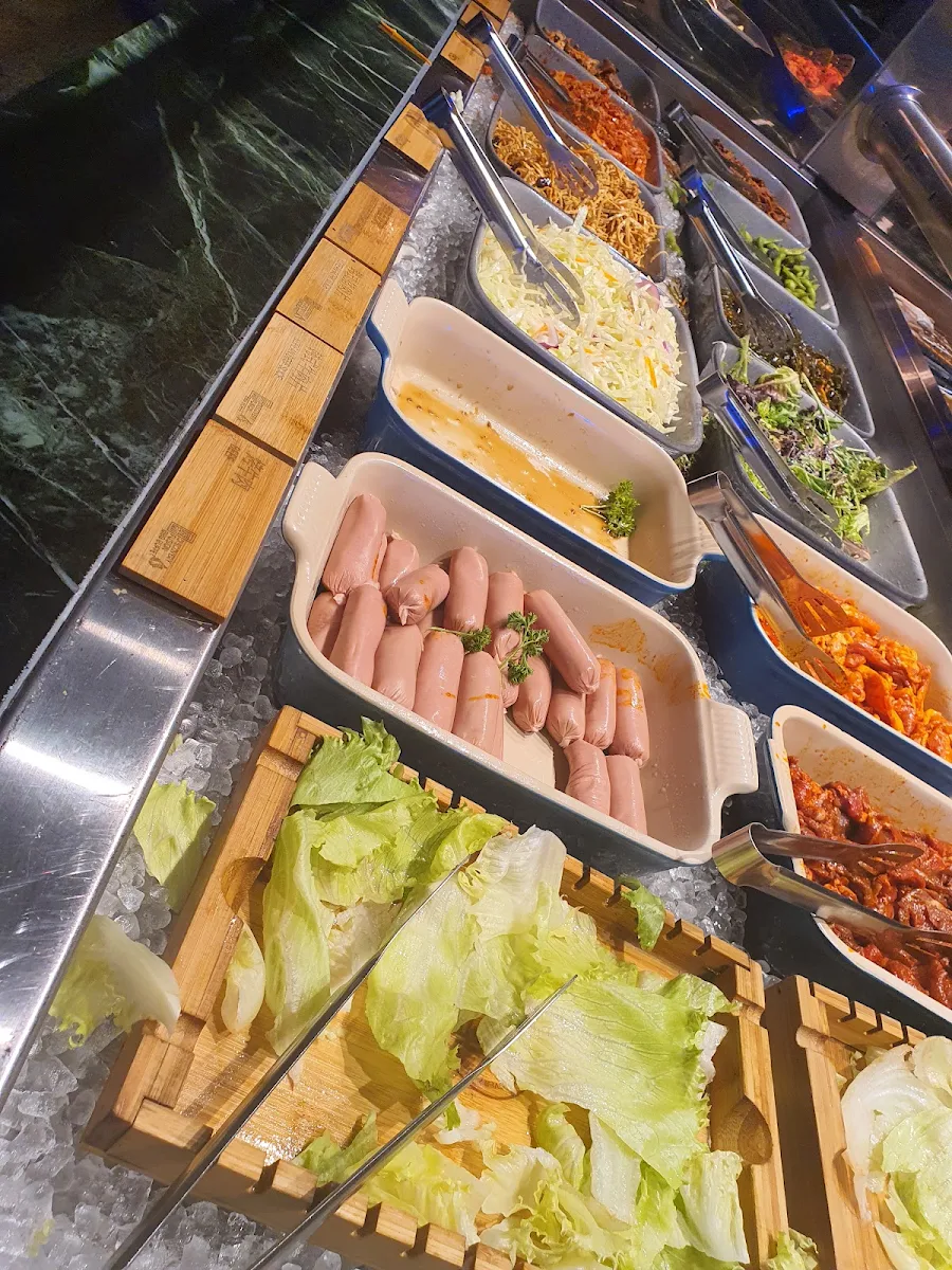 Food & drink, Discovery Fusion BBQ Buffet 炭所
