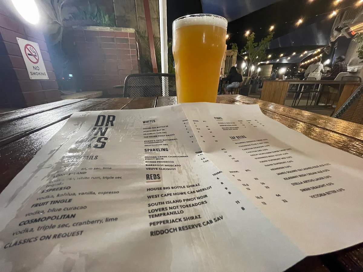 Menu, Lakers Tavern