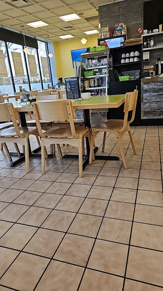 Vibe, Sunnyside Grill