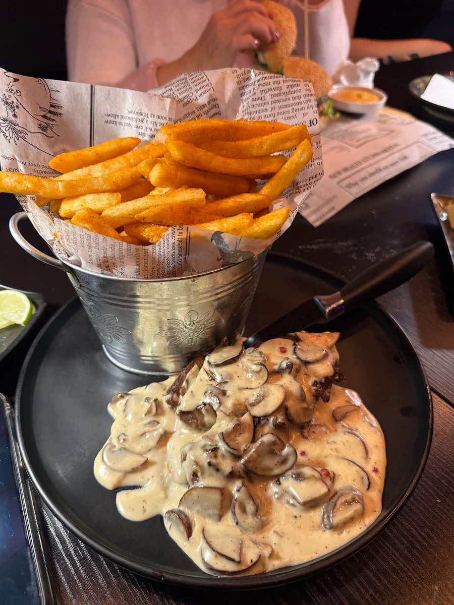 Food & drink photo 4