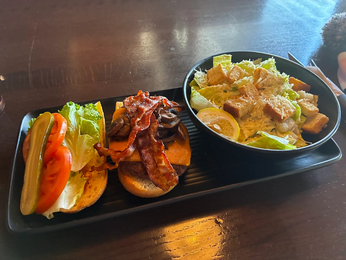 Food & drink, MR MIKES SteakhouseCasual