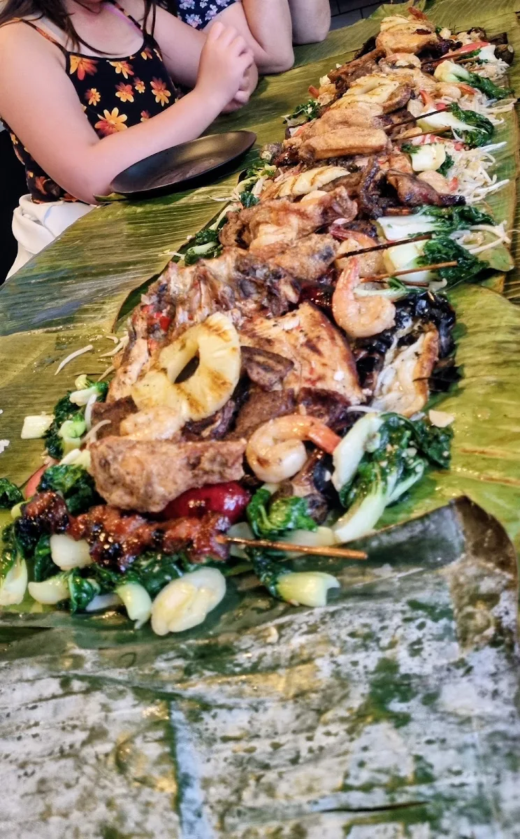 Food & drink, Limitless Bar & Grill