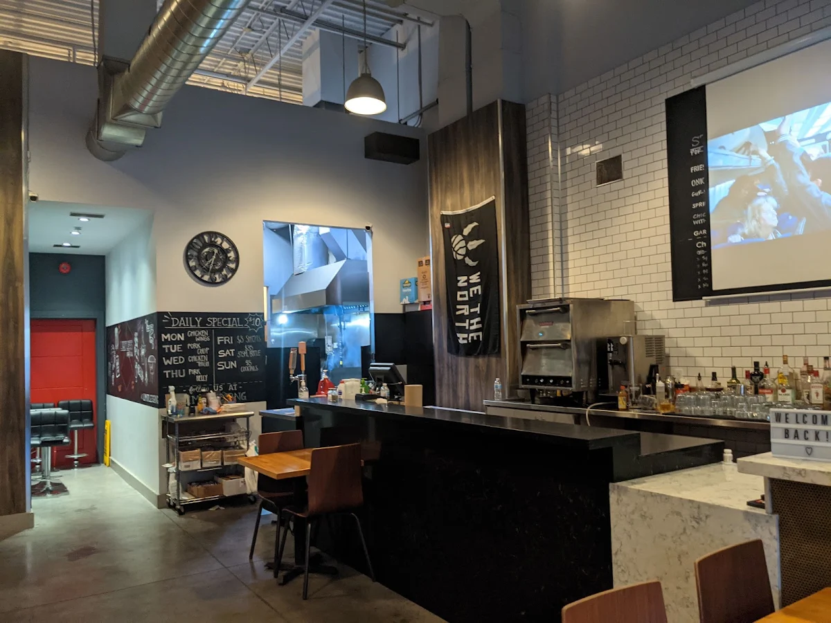 Vibe, Limitless Bar & Grill
