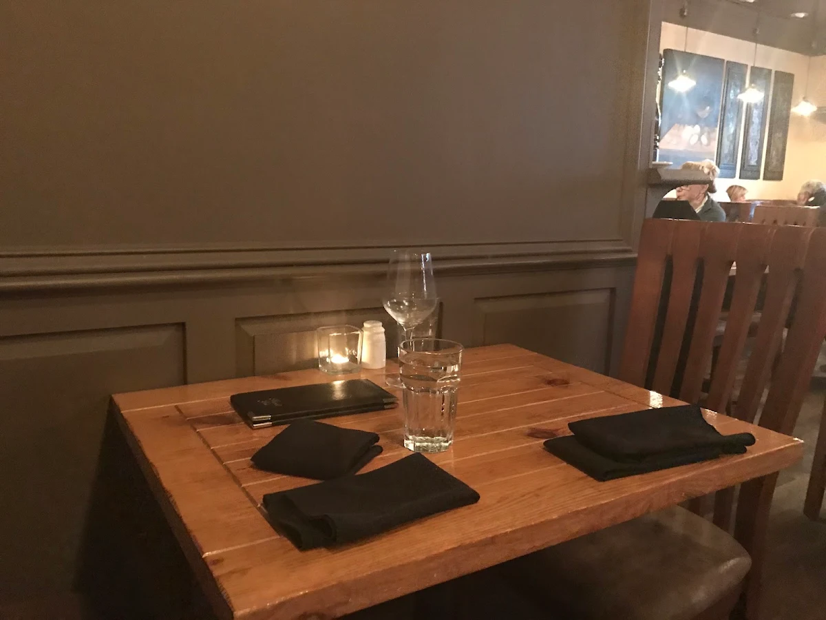 Vibe, Trattoria Gusto