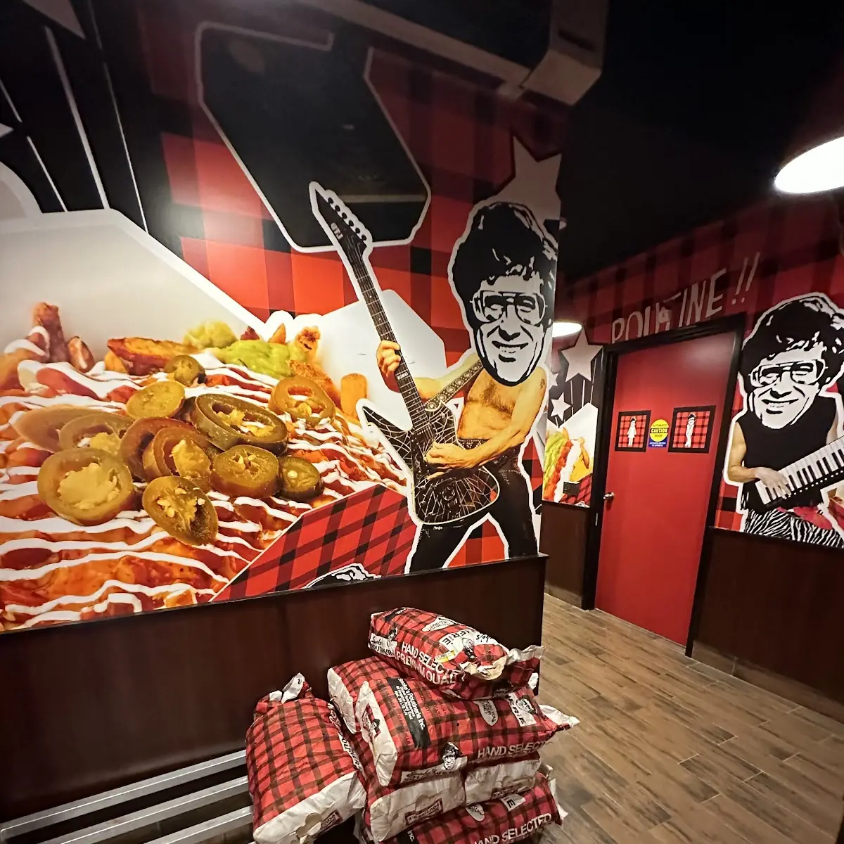 Food & drink, Smoke's Poutinerie Windsor